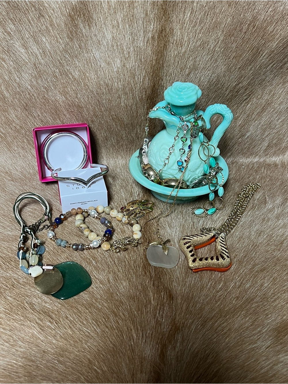 1970 vintage Avon. Jewelry jar